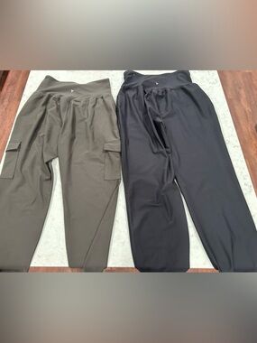 Old Navy High Rise Joggers - Olive & Black